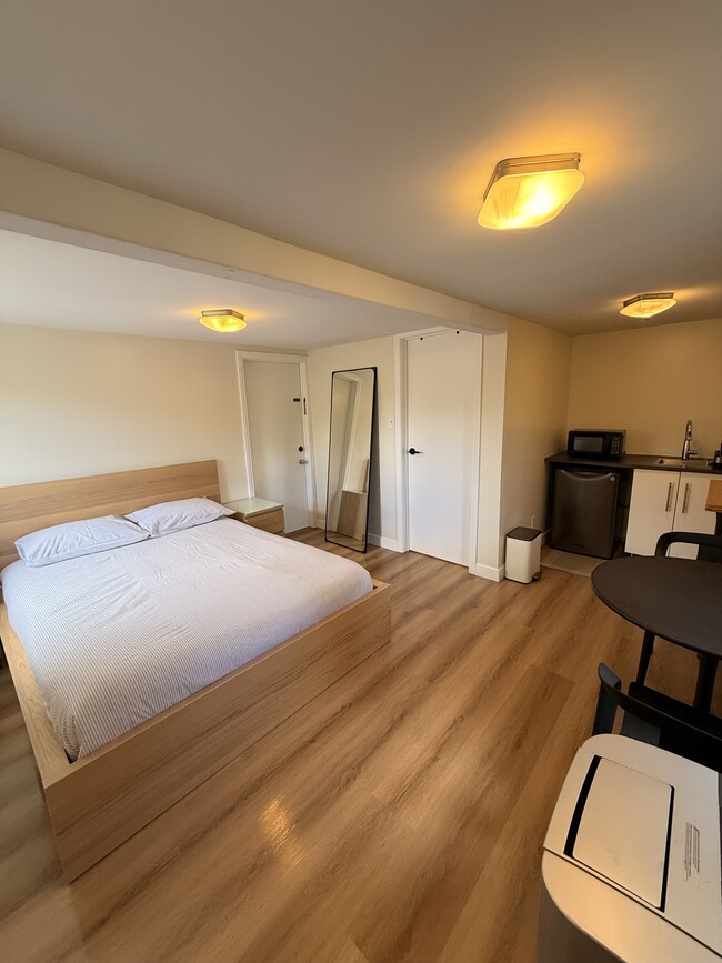 Photo - 1295 Foothill Dr Unit Studio