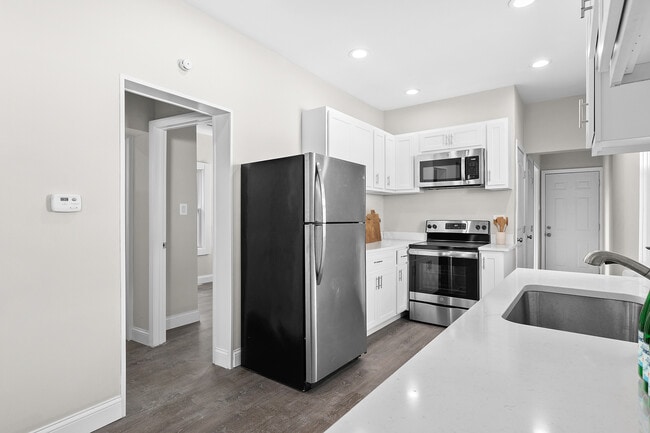 Photo - 7132 Southwest Ave