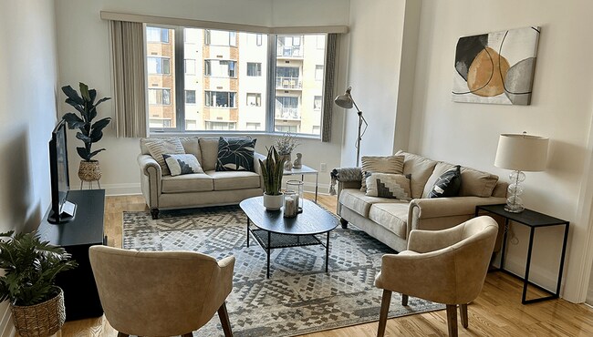 Photo - William's Court A