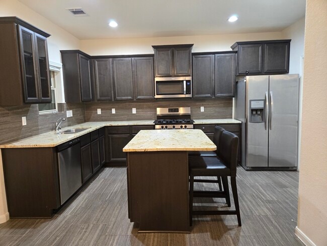 Building Photo - 15006 Starry Hills Ct