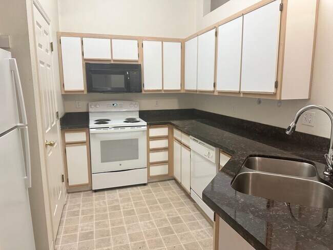 Photo - 2 Bedroom Hillsdale Commons Apartment! Unit 1332 - #17