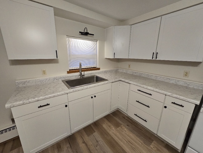 Photo - 800 W Walworth St Unit 3