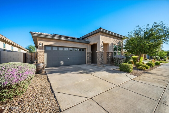 Photo - 2814 W Apollo Rd