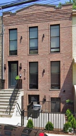 Building Photo - 316 2nd St Unit 1 Rental