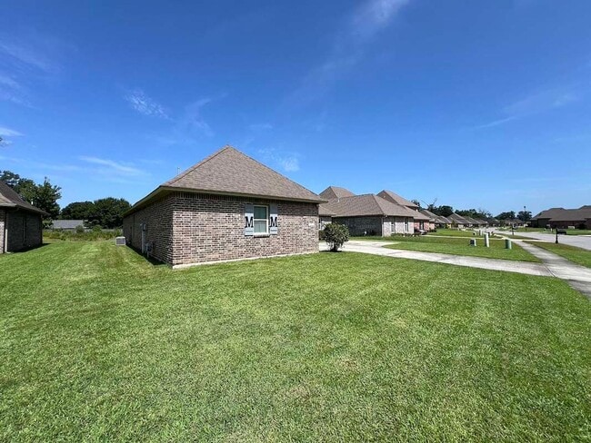 18063 River Landing Dr