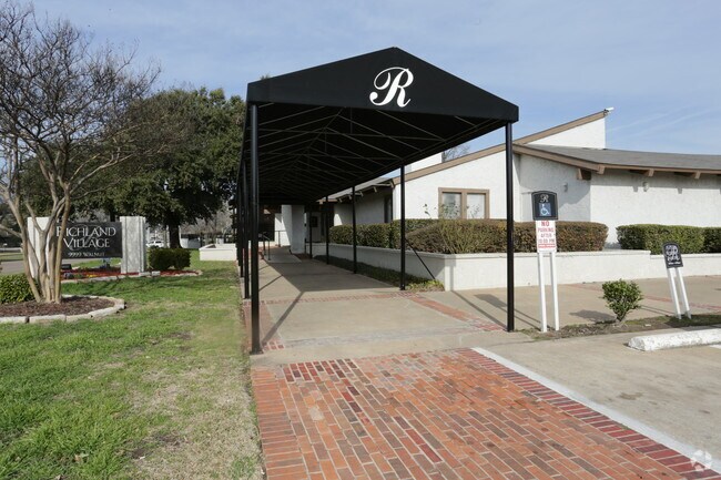 Photo - Richland Village Apartments