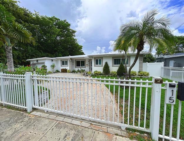 Photo - 15 NE 134th St