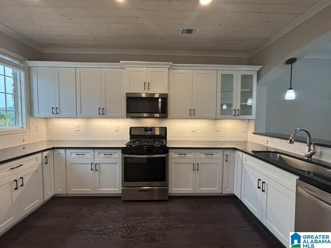 Photo - 999 Lennox Blvd Townhome