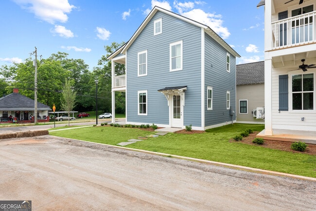 Photo - 711 Jefferson St