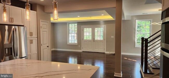 Photo - 402 McKenzie Dr