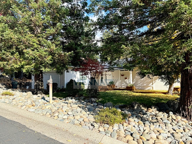 Photo - Beautiful Loomis Solar Home with Pool and Spa!!