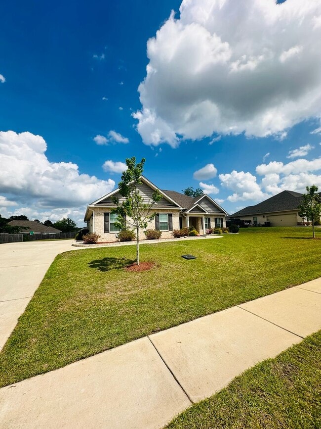 Photo - 104 Chatham Ct