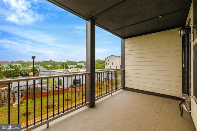 Photo - 20941 Bluebird Sq