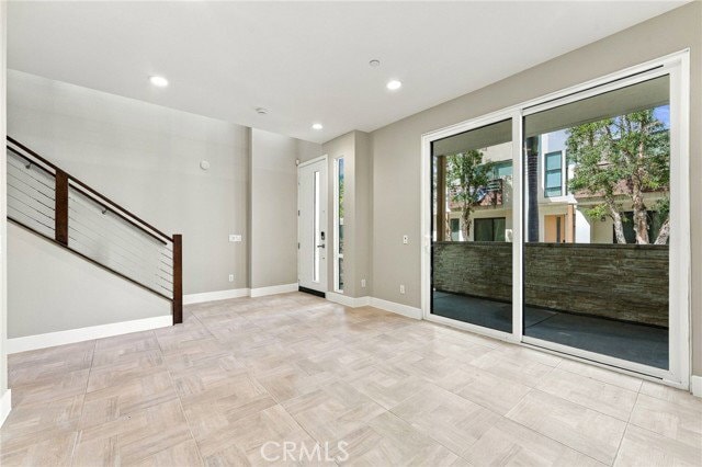 1682 Grand View