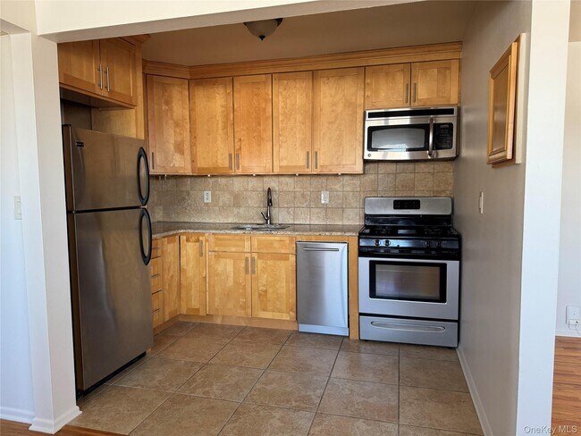 Photo - 229 N Middletown Rd Unit G