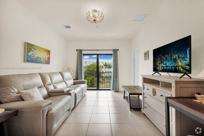 Building Photo - 8301 NW 41st St Unit B-303 Rental