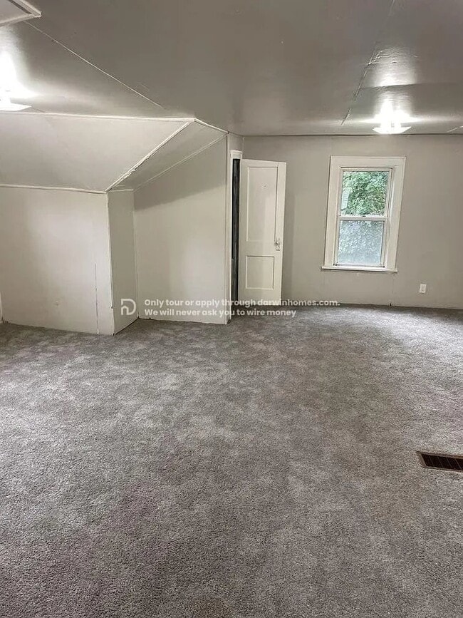 Photo - 246 Sobul Ave