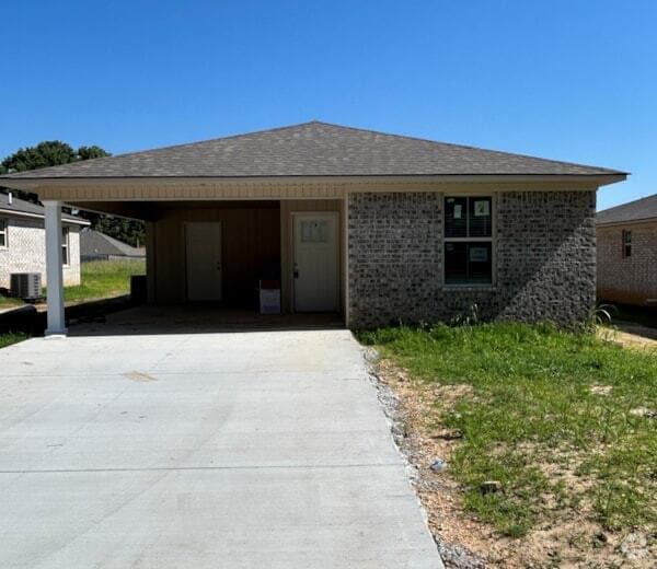 Building Photo - "Charming 2-Bed, 2-Bath Retreat with 1154 ... Rental