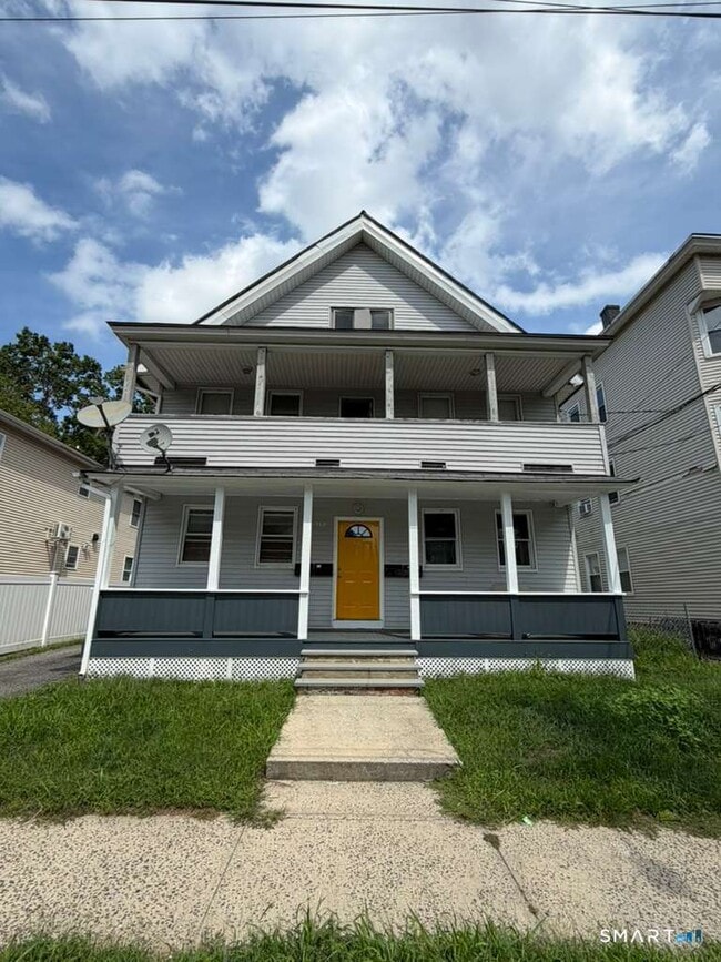 Building Photo - 1144 Hancock Ave Unit 1R