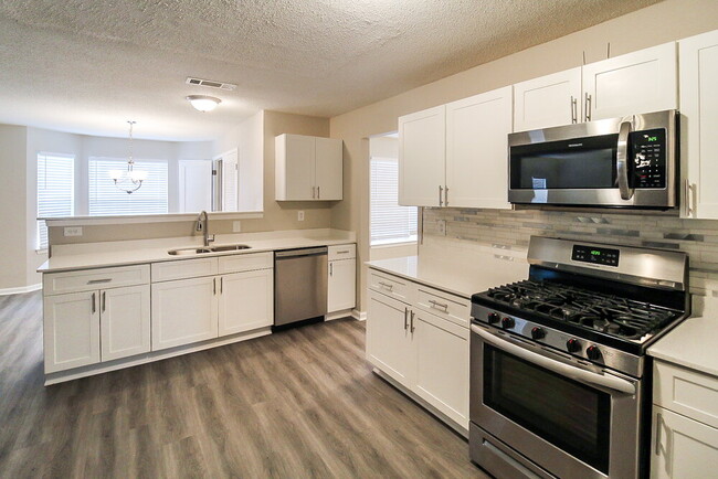 Photo - 95 Kirkland Ct