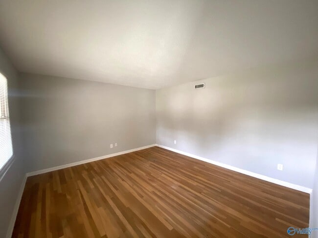 Photo - 710 Mountain Gap Rd SE