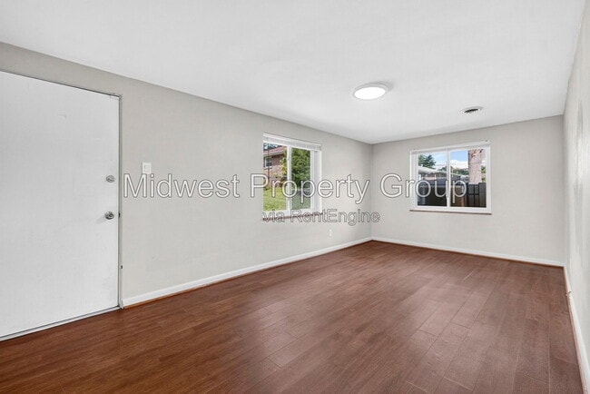 Photo - 2050 Goodale Ave