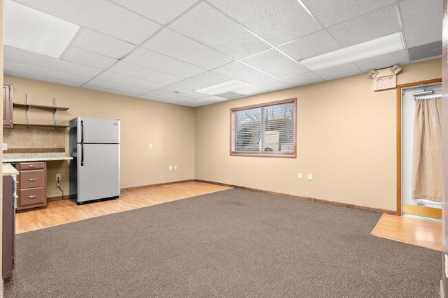 Photo - 1 Woodland Ave