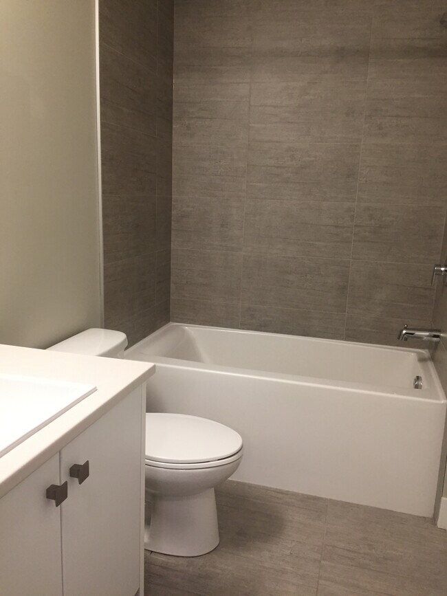 Photo - 1958-1958 N Parallel Rd