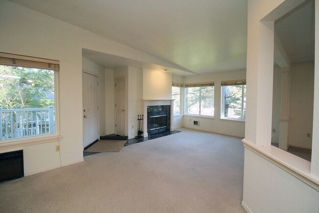 Photo - 5064 Foothills Dr Unit G