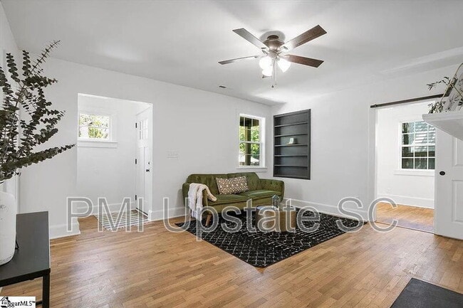 Photo - 7 Sunshine Ave