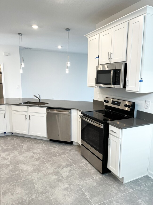 Photo - 154 Aces High Ln