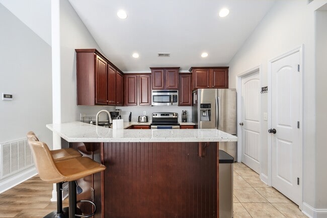 Photo - 265 Harold Murphy Dr