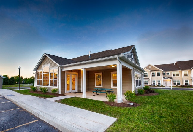 Pinebrooke Apartments