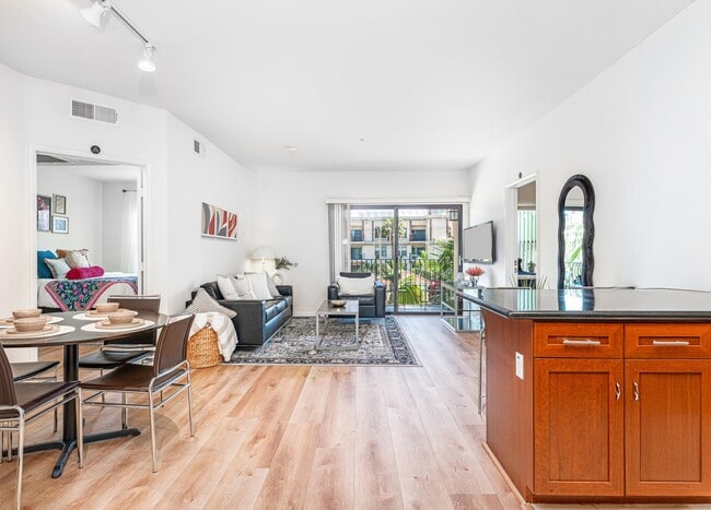 Distribuciones espaciosas - The Lorenzo