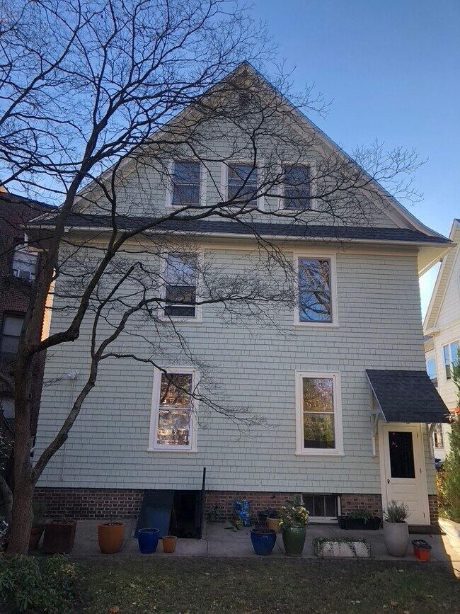 Photo - 642 Orange St Unidad 3rd Floor Apartment