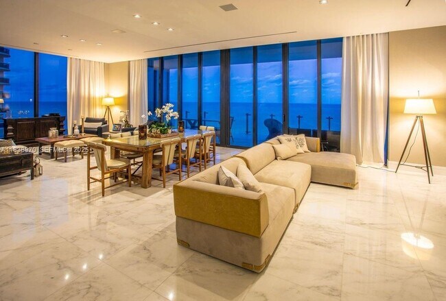 Photo - 17141 Collins Ave Unidad 1001