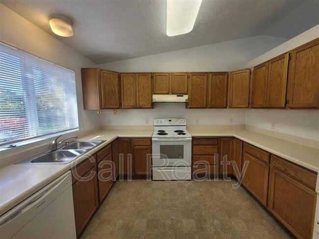 Photo - 10714 E Augusta Ave