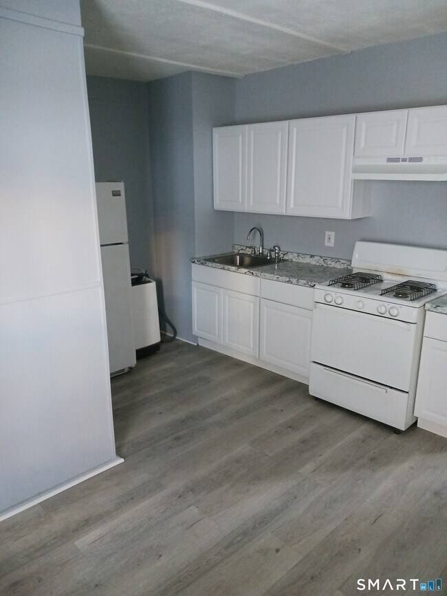 Photo - 28 Crescent St Unit 2