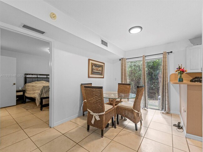 Photo - 1240 SE 31st Ct Unit 106-32