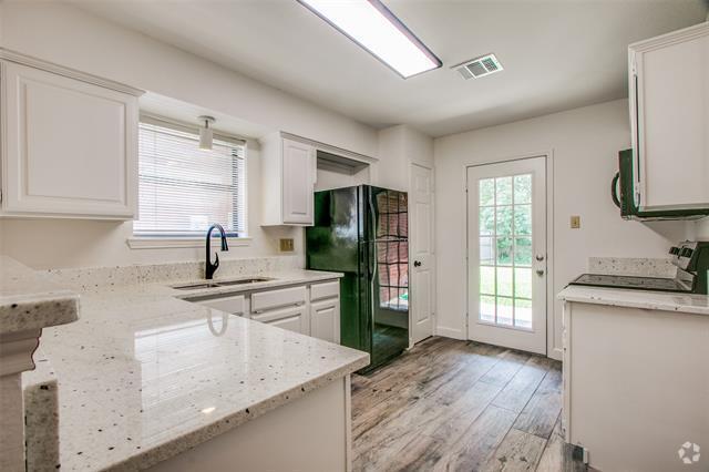Building Photo - 117 Summer Pl Dr Rental