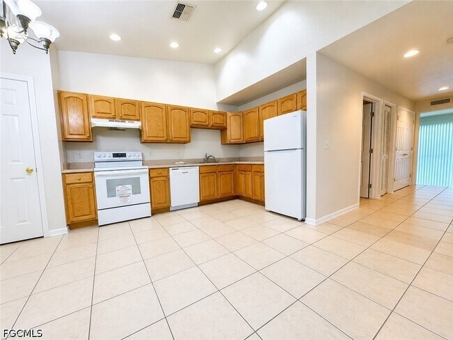 Photo - 4719 22nd St SW