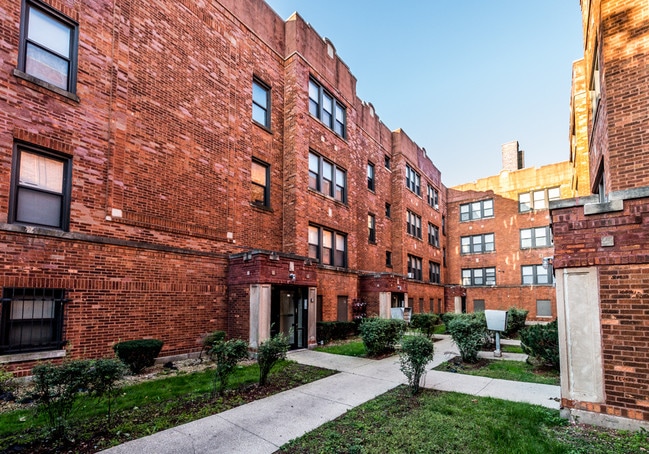 Photo - 7110-18 S Ridgeland Ave