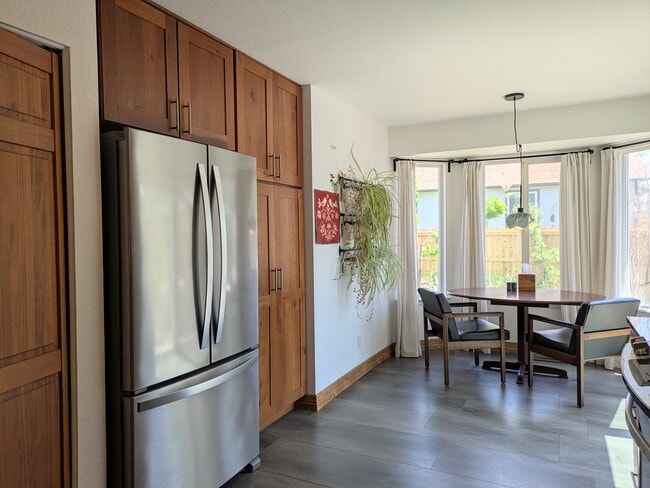 Photo - 306 Linden St