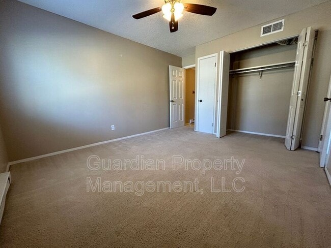 Photo - 912 N Walnut St