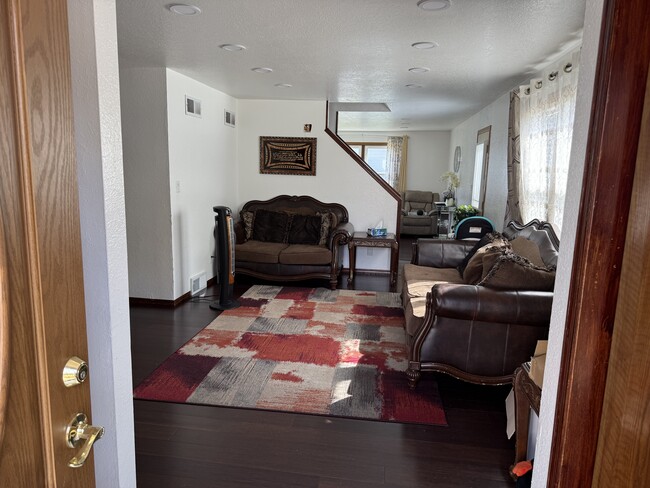 Building Photo - 1303 Park Ave Rental
