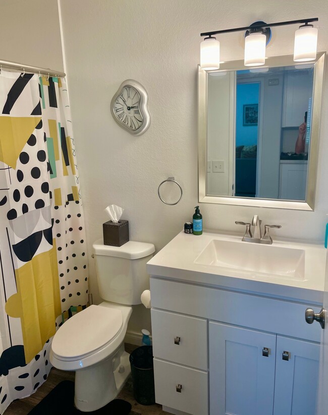 Building Photo - 3775 Georgia St Unit 206