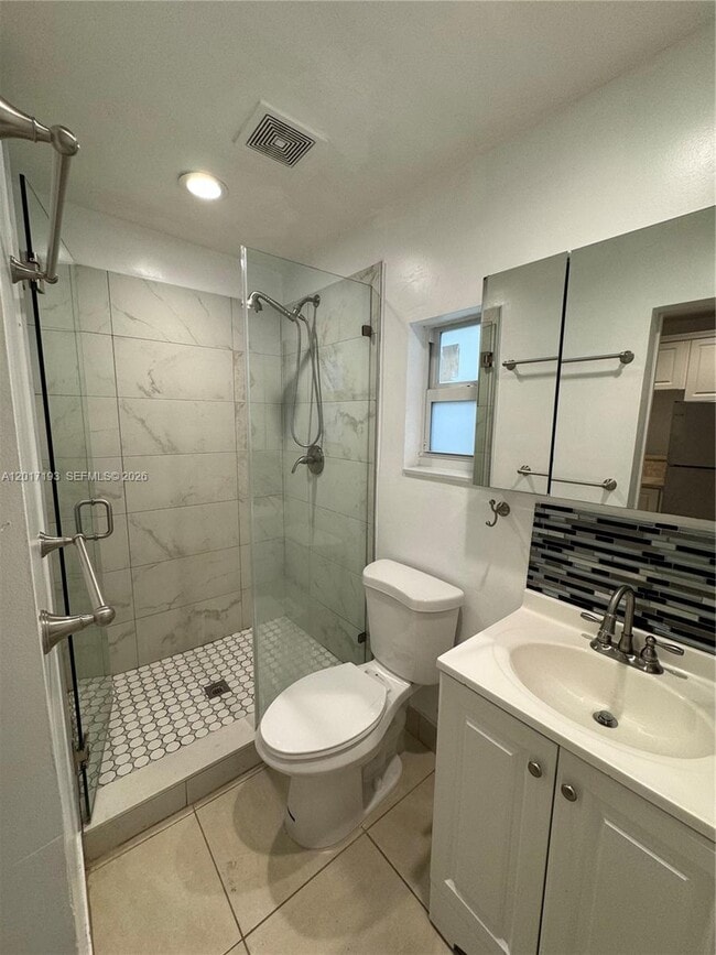 Photo - 235 SW 64th Ave Unit 2B