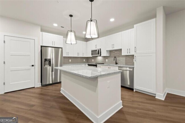 Photo - 2648 Sandy Plains Rd Unit 420