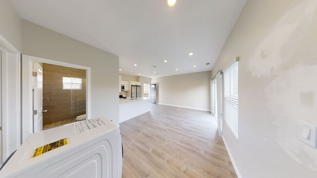 Photo - New 4 bed house with Private Deck!