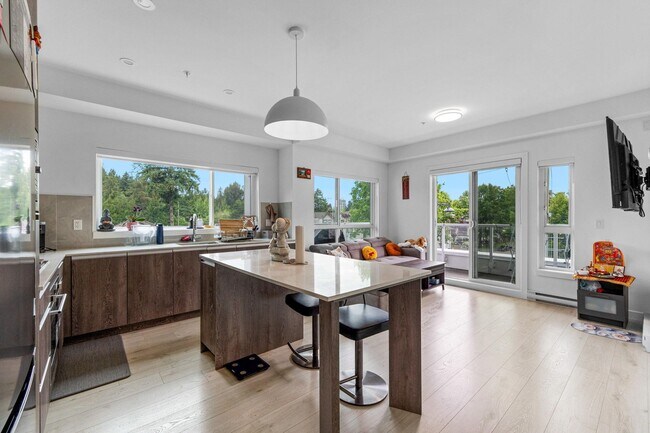 14225-1103A 103A Ave